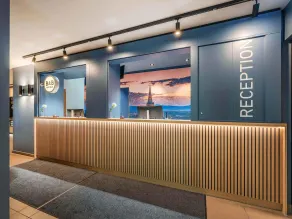 B&B Hotel Freiburg-Süd - Hall