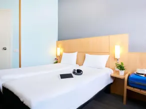 Ibis Como - Chambre