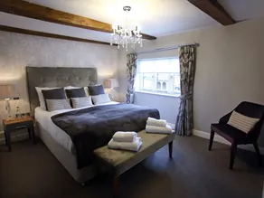 Recruiting Sergeant - Room