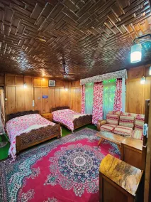 Shiraz Deluxe Houseboat - Værelse