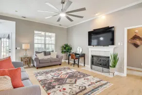 10 Mi to Augusta: Quiet Home w/ Patio & Yard! - Innvendig