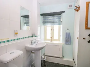 Tyee Cottage - Badezimmer