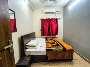 ROYAL CASTLE RESIDENCY Near Paradise Beach - Chambre