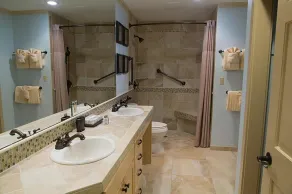 Inn at Spanish Head Resort Hotel - Salle de bain
