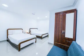 Capital O 90543 Sp Star Hotel - Chambre
