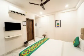 Treebo Shridhar Stay, 2 km from Indore Junction - Zimmer