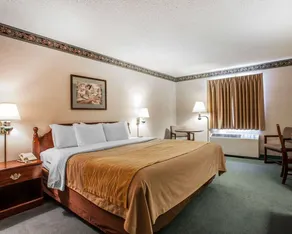 Quality Inn Midway - Room