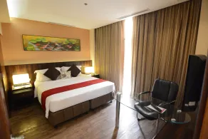 Ramada by Wyndham Manila Central - Chambre