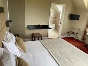 Keanes of Curraheen, Bar, Restaurant & Accommodation - Room