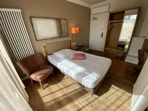 Hotel Hessischer Hof - Værelse
