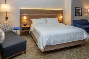 Holiday Inn Express Hotel & Suites Roseville - Galleria Area by IHG - Zimmer