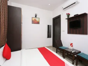 Hotel Taj Niwas - Room