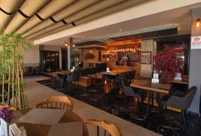 Royal Comfort Hotel - Restaurant