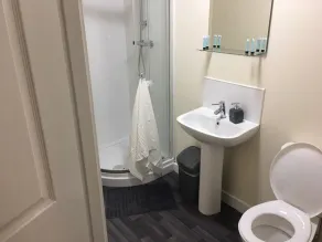 Stonefield Rooms - Baño