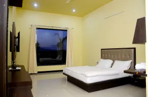 Chitrakoot Garden And Resorts Pushkar - Room