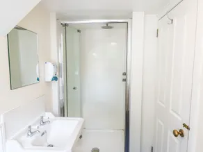 Nethercott House - Bathroom