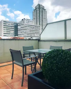Suites Viena Plaza de España - Vue de la chambre