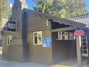 Sierra Woods Lodge - Restaurant