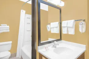 Super 8 by Wyndham Terre Haute - Salle de bain