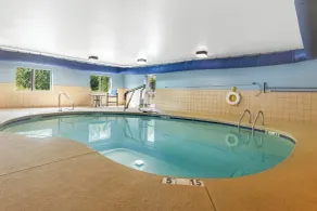 Holiday Inn Express Florence Northeast by IHG - Piscine
