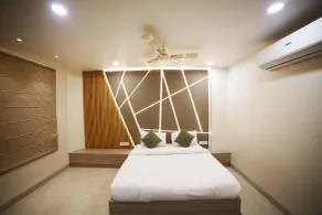 Hotel Avantika - Room