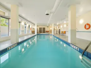 Holiday Inn Conference Centre Edmonton South by IHG - Piscine