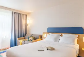 B&B HOTEL Lyon Nord 4 étoiles - Chambre