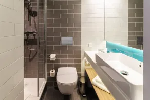 Holiday Inn Express Dresden Zentrum by IHG - Bathroom