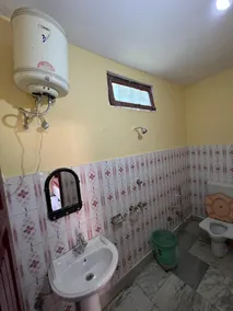Gujrat Bhawan - Bathroom