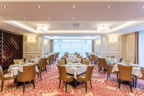 Outlet Hotel Polgár - Restaurante