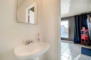 Family Home w/ Sunroom & Fire Pit! - Bathroom