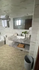 Hotel ĐÁ ĐỎ - Bathroom