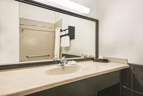 La Quinta by Wyndham Laredo Airport - Chambre