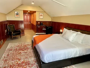 Peninsula Bed & Cocktails - Room