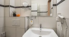 GS Hotel - Bathroom