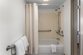 Americas Best Value Inn Kansas City East - Independence - Bathroom