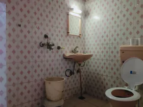 The Maurvi Inn - Bathroom