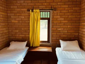 Funky Leopard Safari Lodge Bordering Yala National Park - Chambre