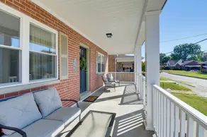 Walk to Ritter Park: Renovated Home Near Marshall! - Intérieur