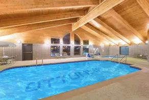 AmericInn by Wyndham Ottumwa - Piscina