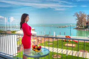 Hotel Yacht Wellness & Business - Vistas desde la habitación