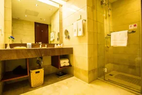 Changchun Huatian Hotel - Bathroom
