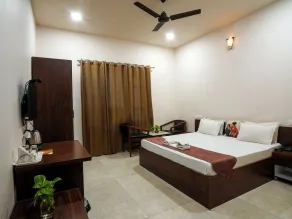 Hotel Omkar - Room