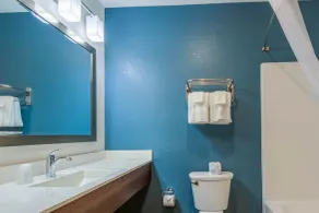 WoodSpring Suites Tamarac - Salle de bain