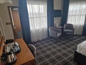 The Queen Hotel Wetherspoon - Room
