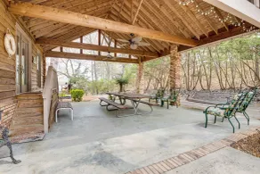 Lakefront Leesburg Home w/ Private Dock & Ramp! - Interiör
