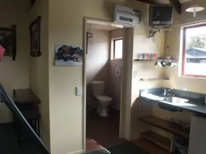 Glowworm Lodge - Baño
