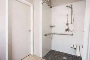 Super 8 by Wyndham Vacaville - Salle de bain