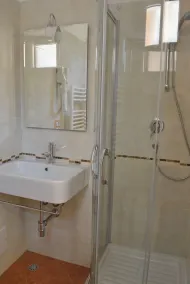 Lewisrooms Domo - Badeværelse