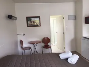 Castle Court Motel - Room